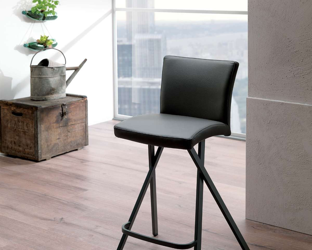 chaise haute cuir noir