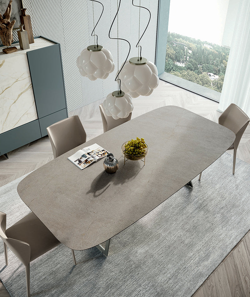 table de salle à manger en bois et métal