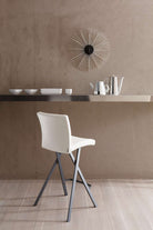 chaise haute cuir noir