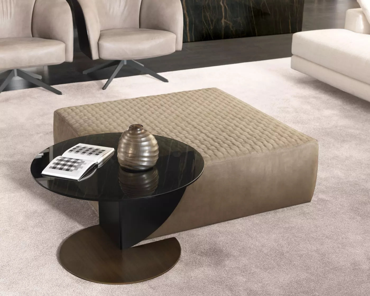 Bout-Canape-Verre-Fume-salon