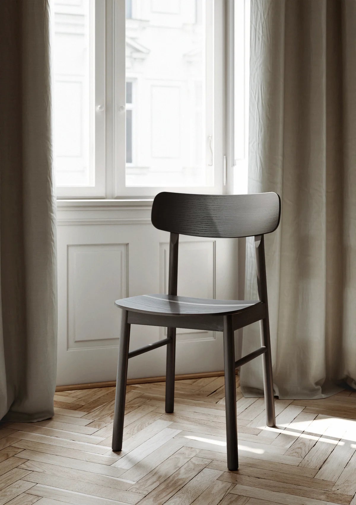 Chaise-Simple-Manger-Bois-Clair-Massif-salon