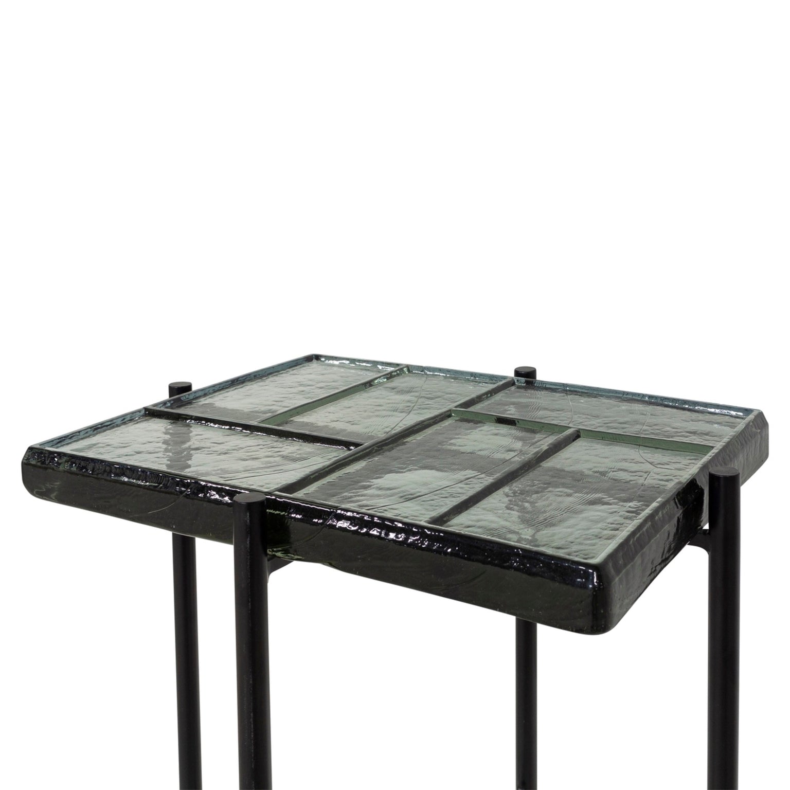 Table-Basse-Verre-Moule-Noir-interieur