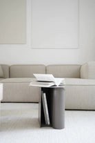 Table-d_Appoint-Rangement-pour-Livres-design