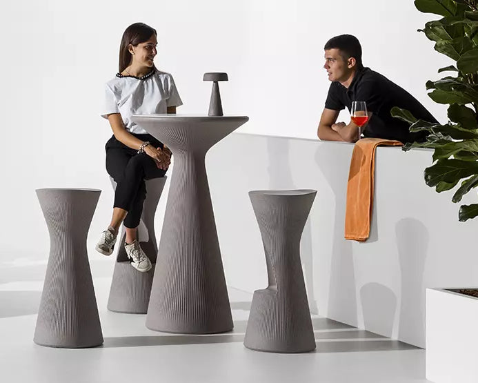 Table_Haute_Jardin_Plastique