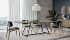 table de salle à manger en bois et métal