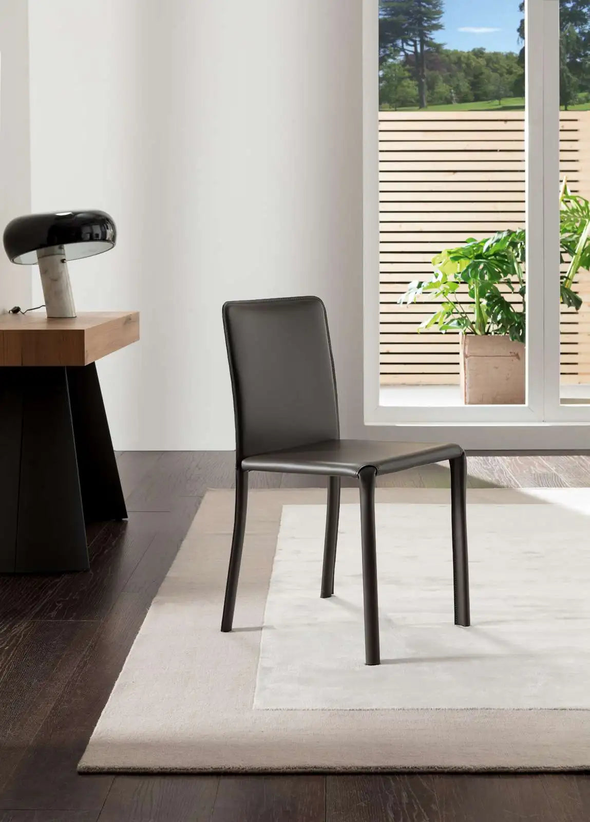 chaise salle à manger design cuir