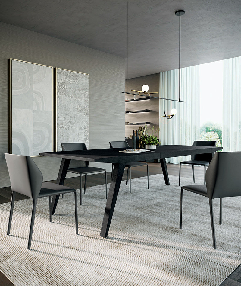 table en bois noir rectangulaire