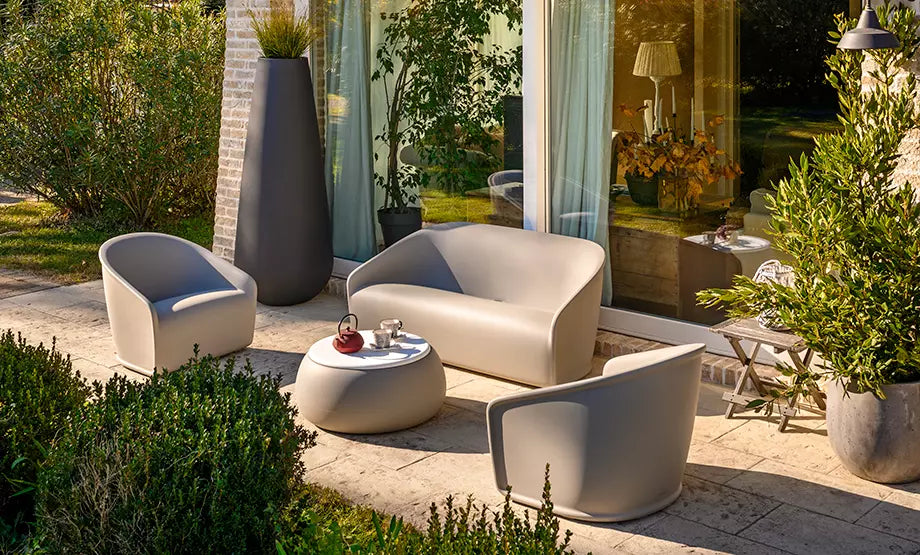 salon_exterieur_plastique_marron