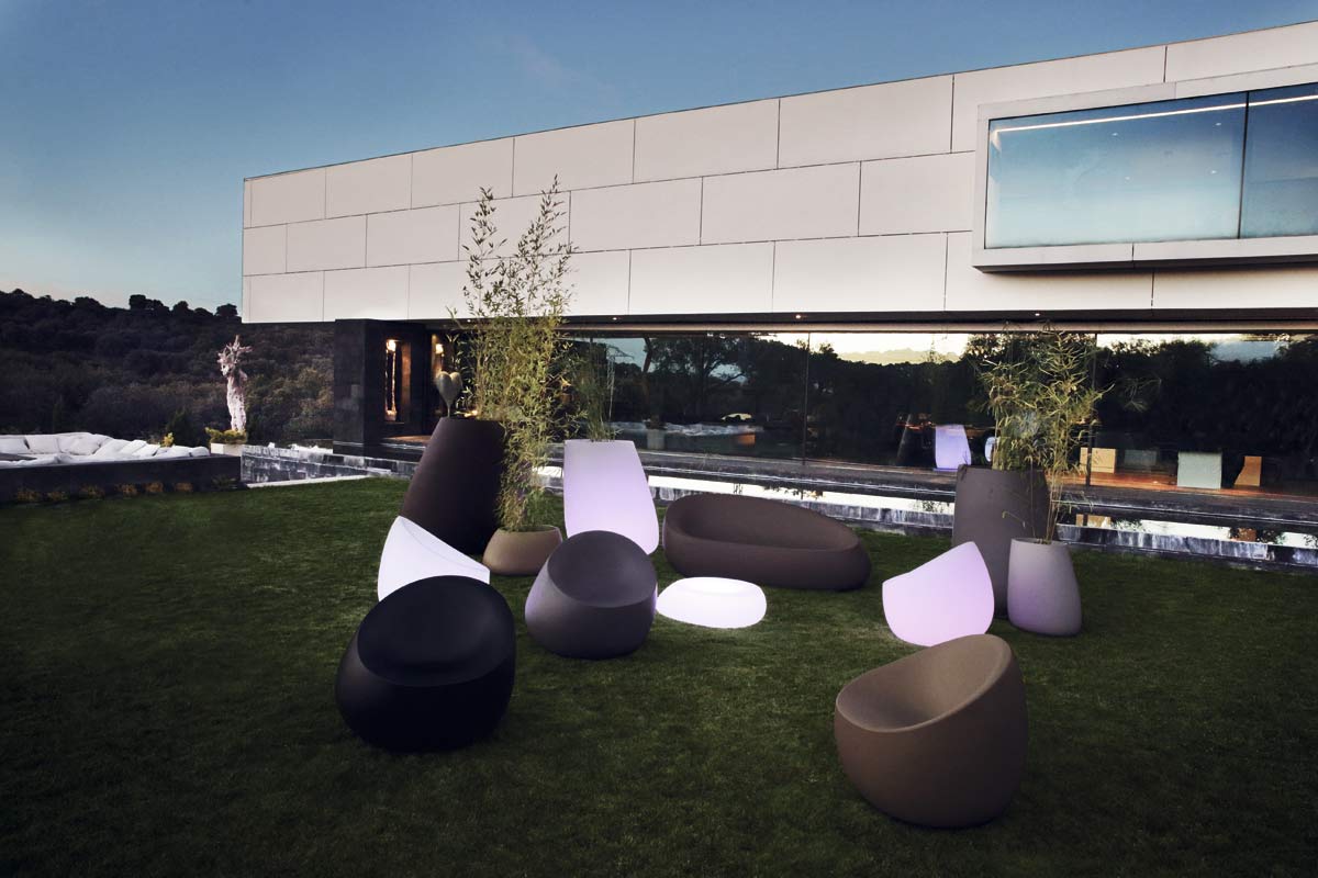 table-basse-design-jardin-vondom-stone