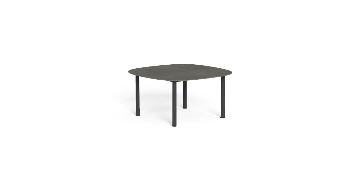 Salon_jardin_Bas_design_table_basse