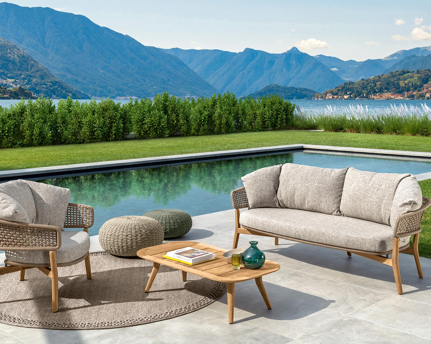 Table-Basse-Exterieure-Bois-Clair_italie