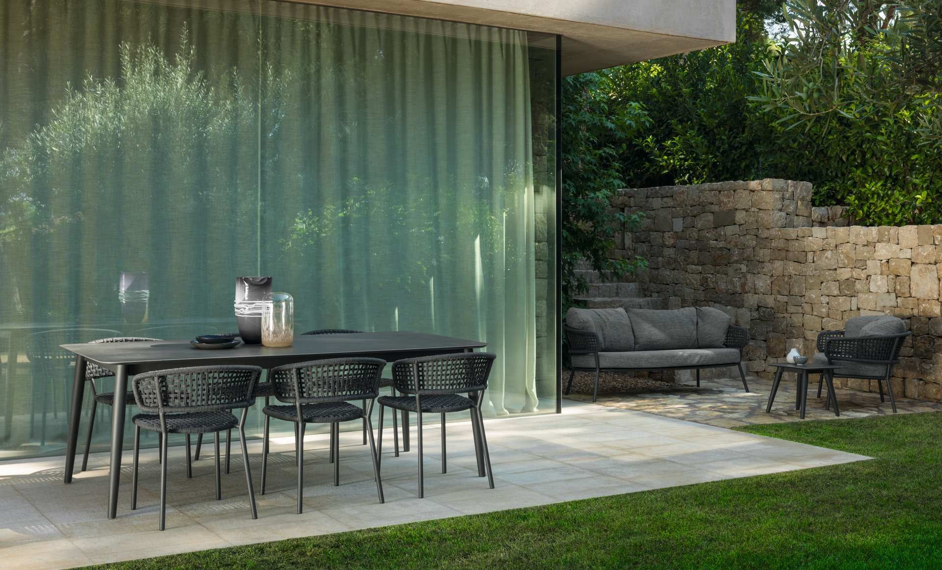 Table_Alu_Extensible_Chaises_Metal_4_Personnes_jardin