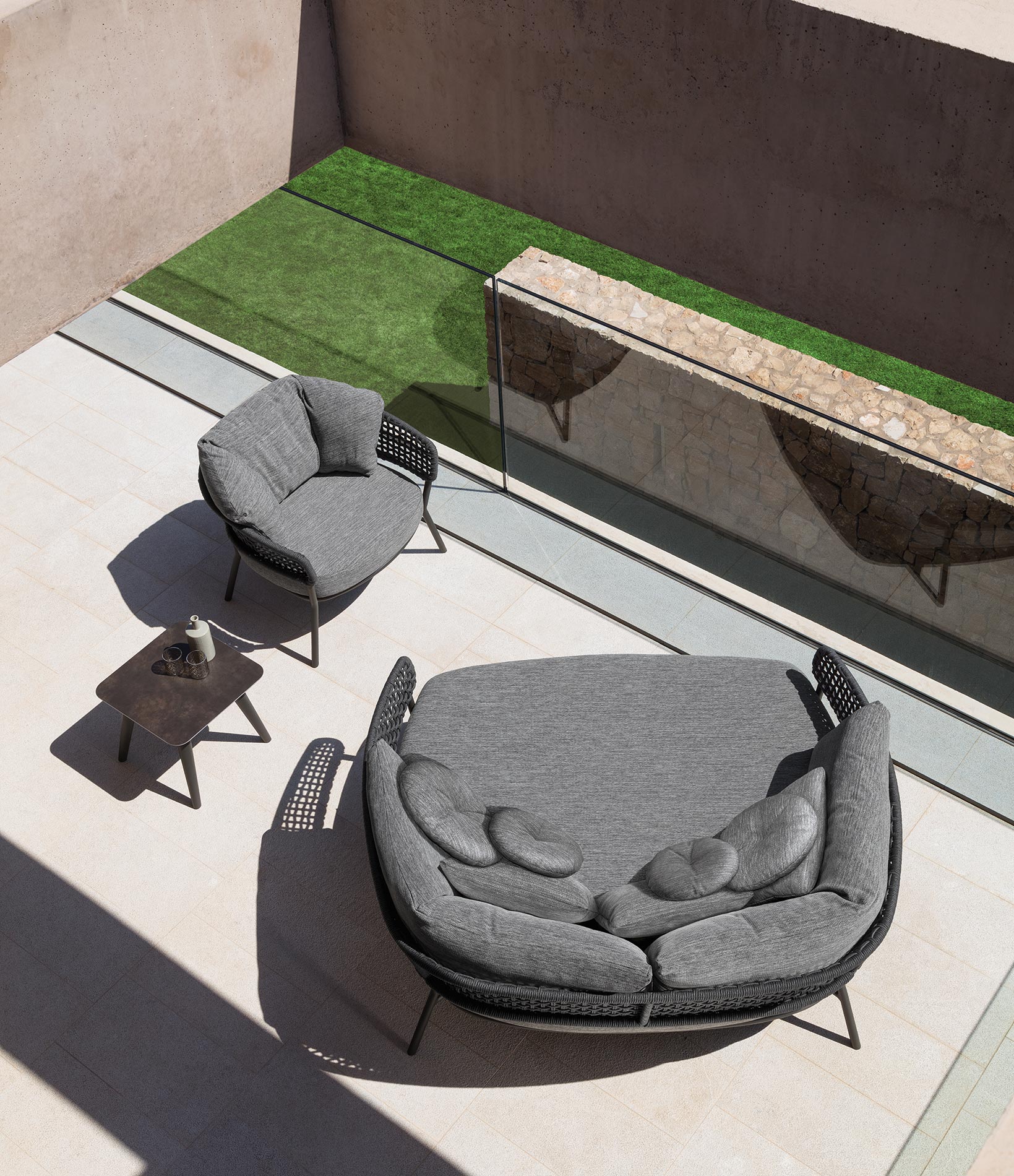 Table_Basse_Grise_Exterieur