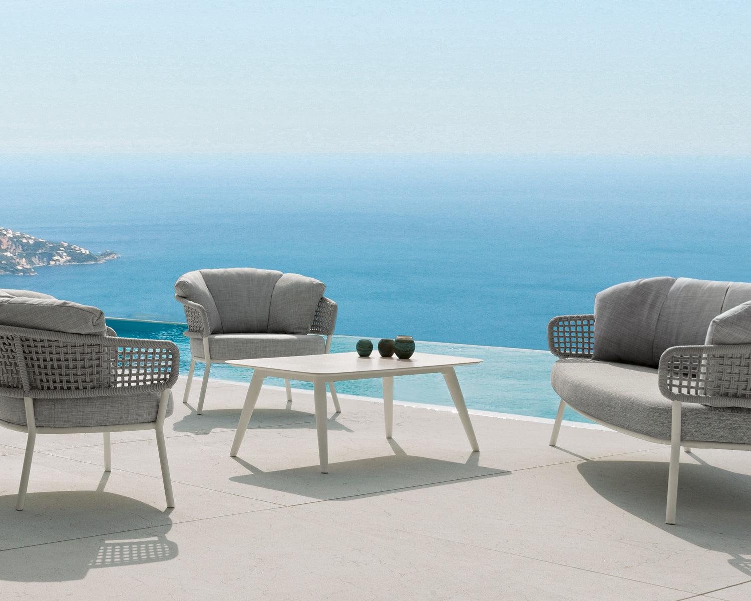 Table_Basse_Grise_Exterieur_design