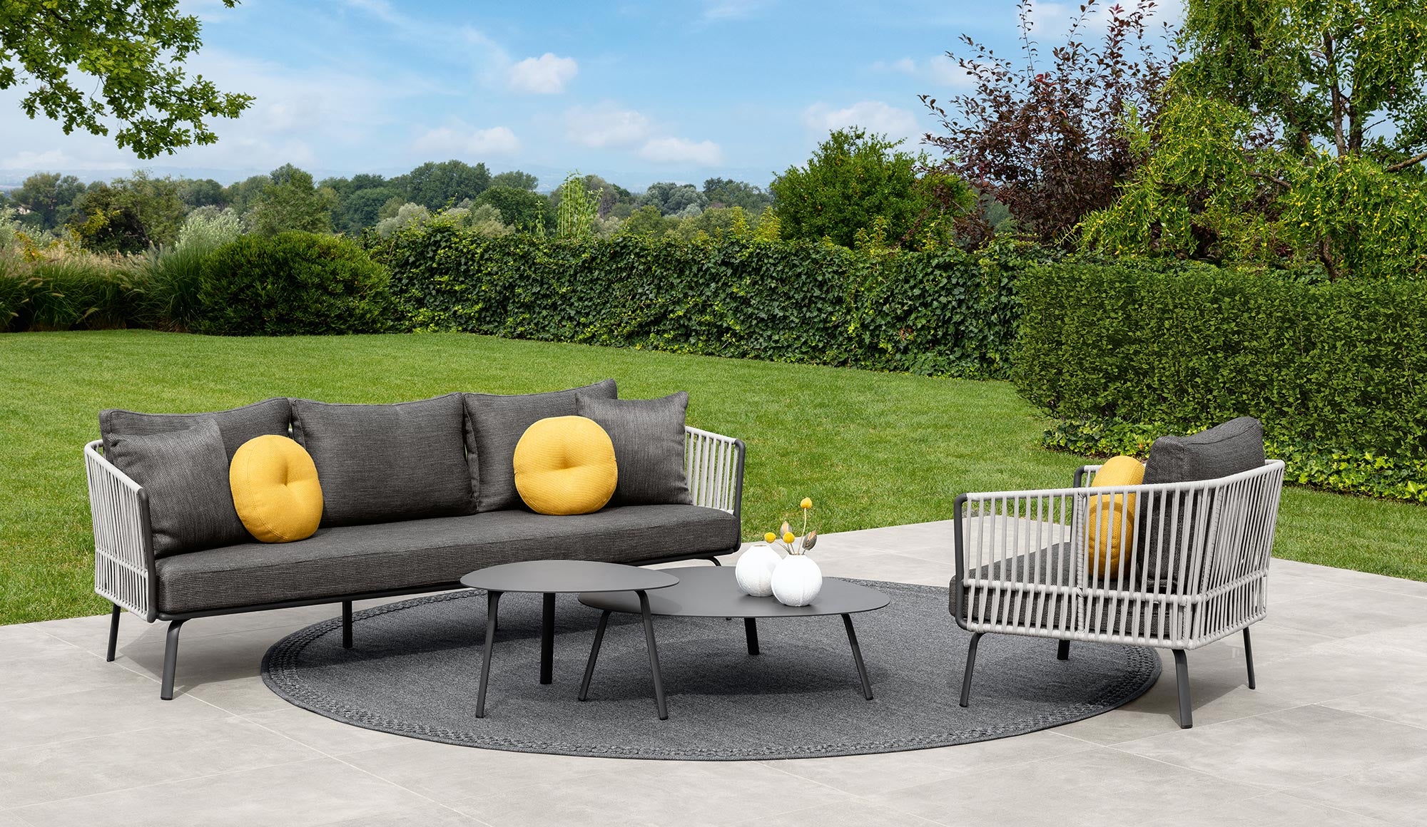 Table_Basse_Triangle_Arrondi_jardin