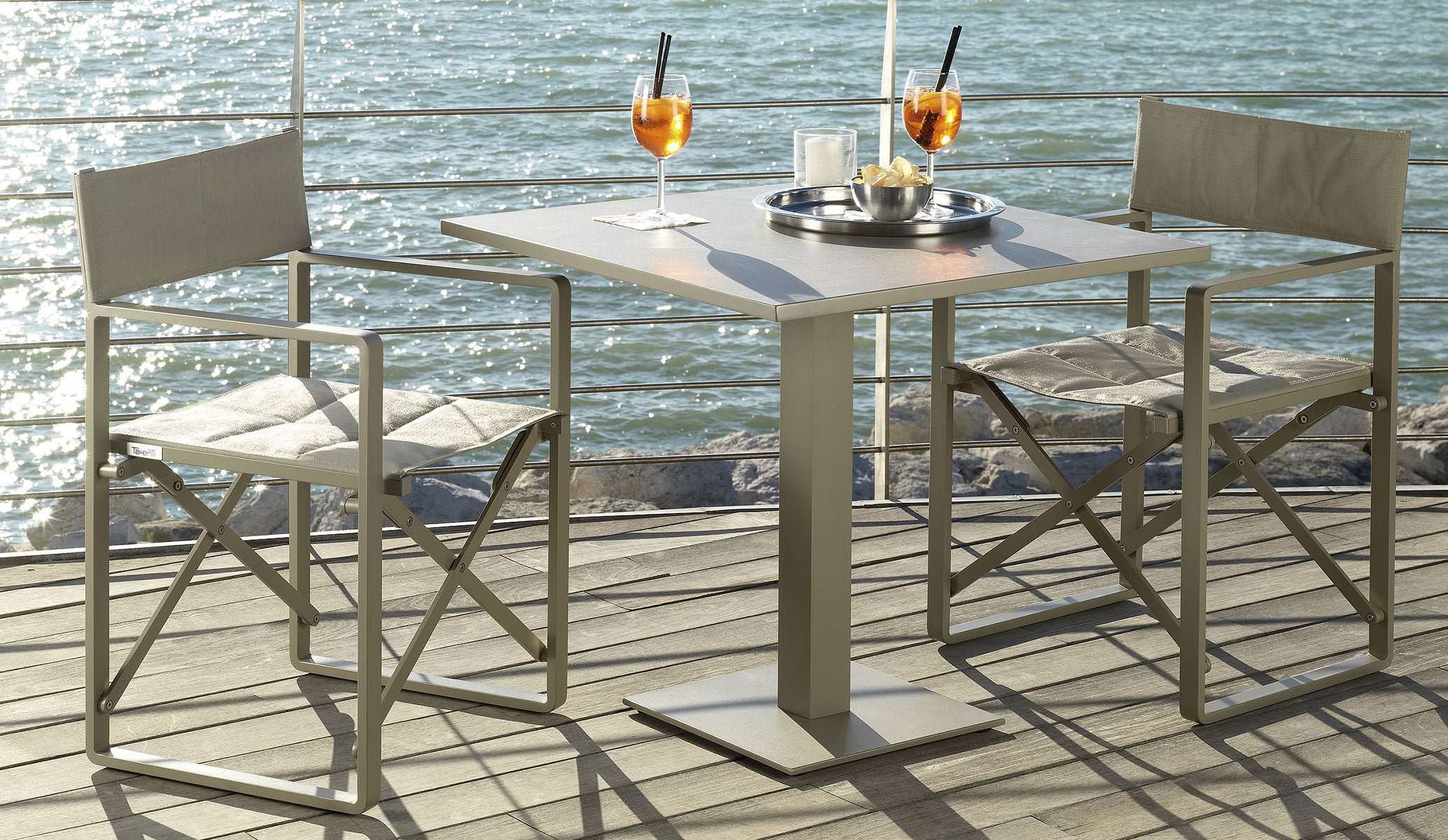 Table_Bistrot_Carree_70X70_talenti_43b38241