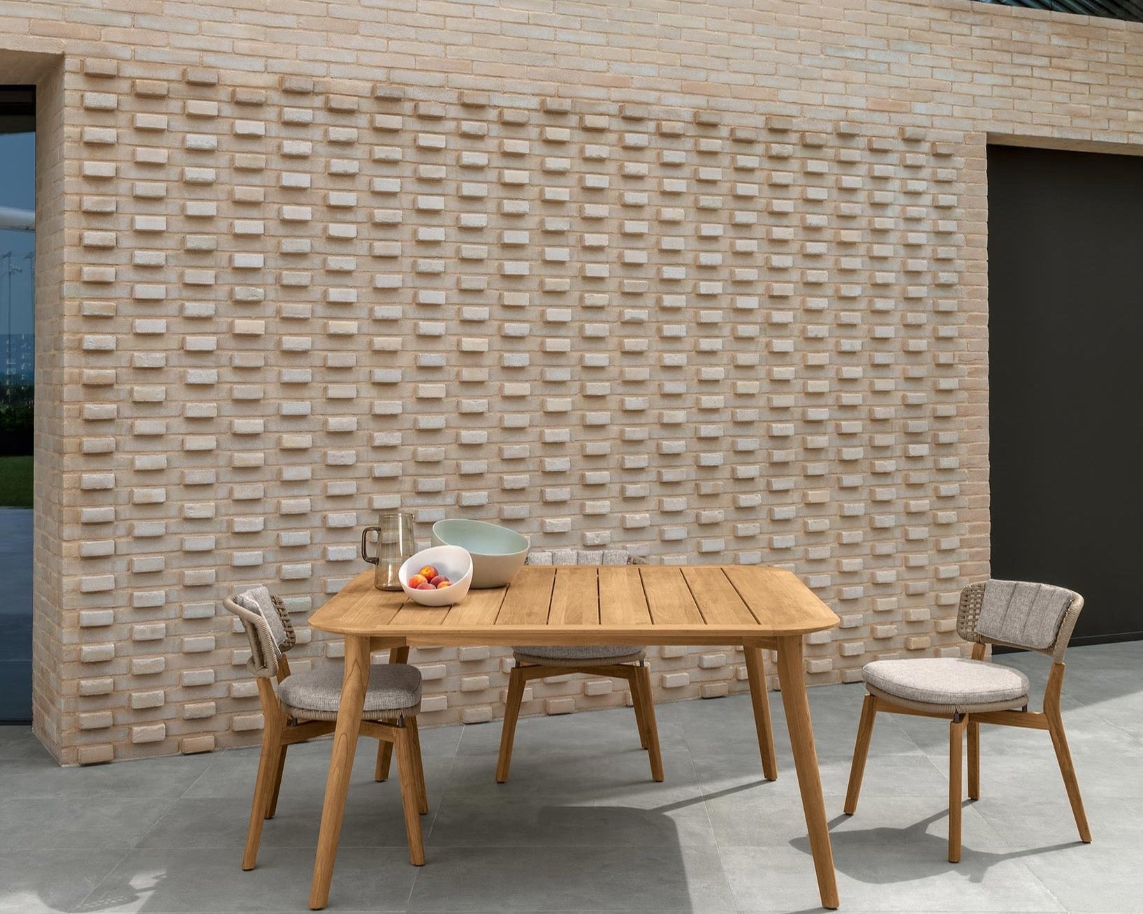 Table_Chaises_Bois_Jardin_8_Personnes