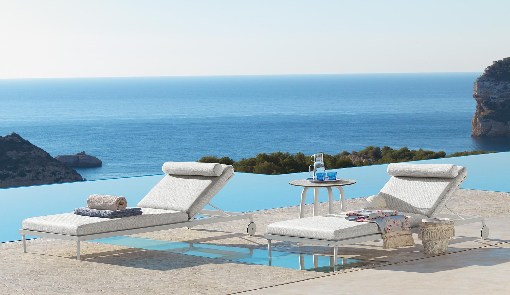 bout_canape_Aluminium_Blanc_terrasse