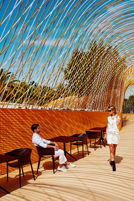 chaise-accoudoir-africa