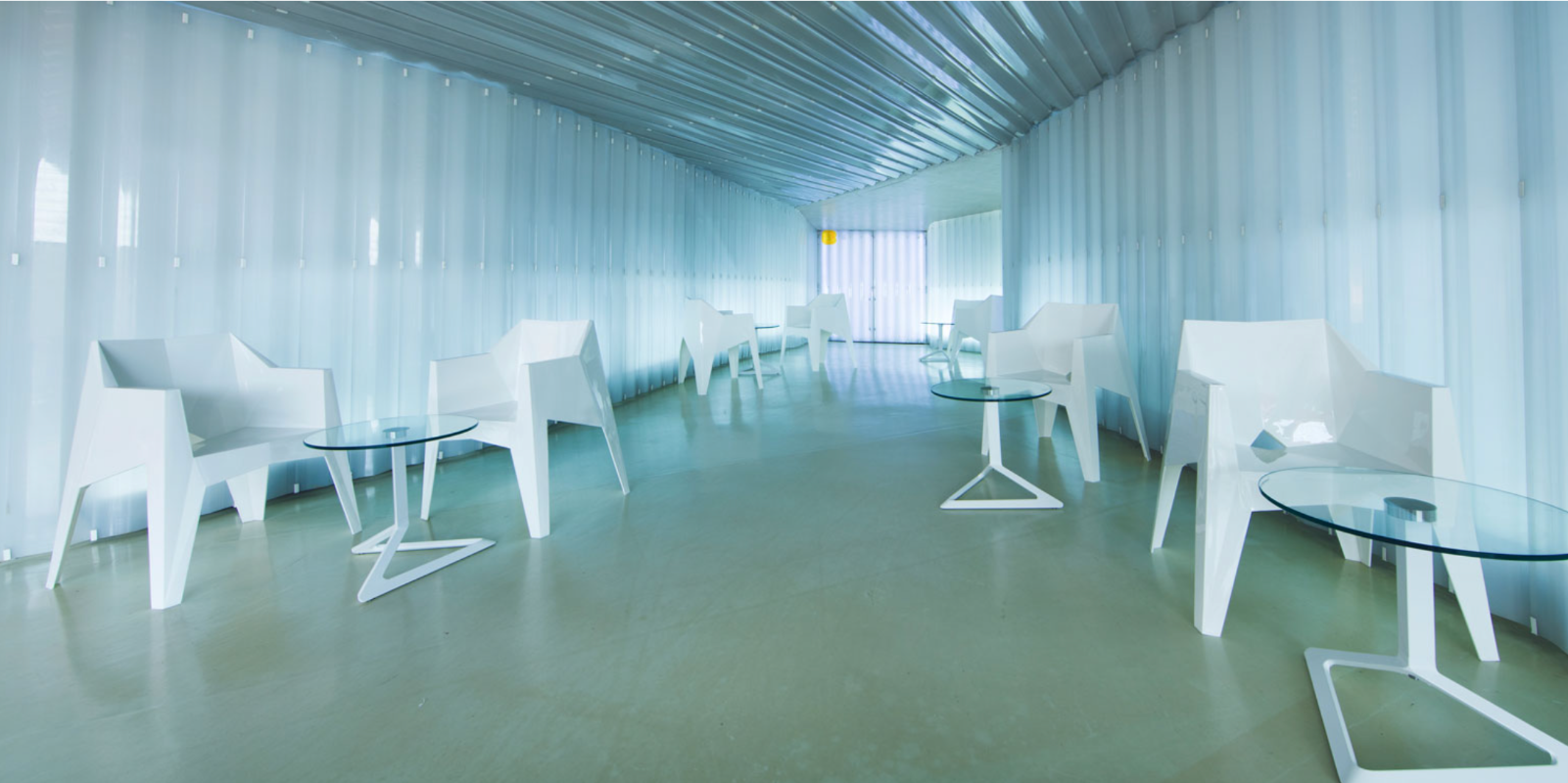 chaise-vondom-piscine