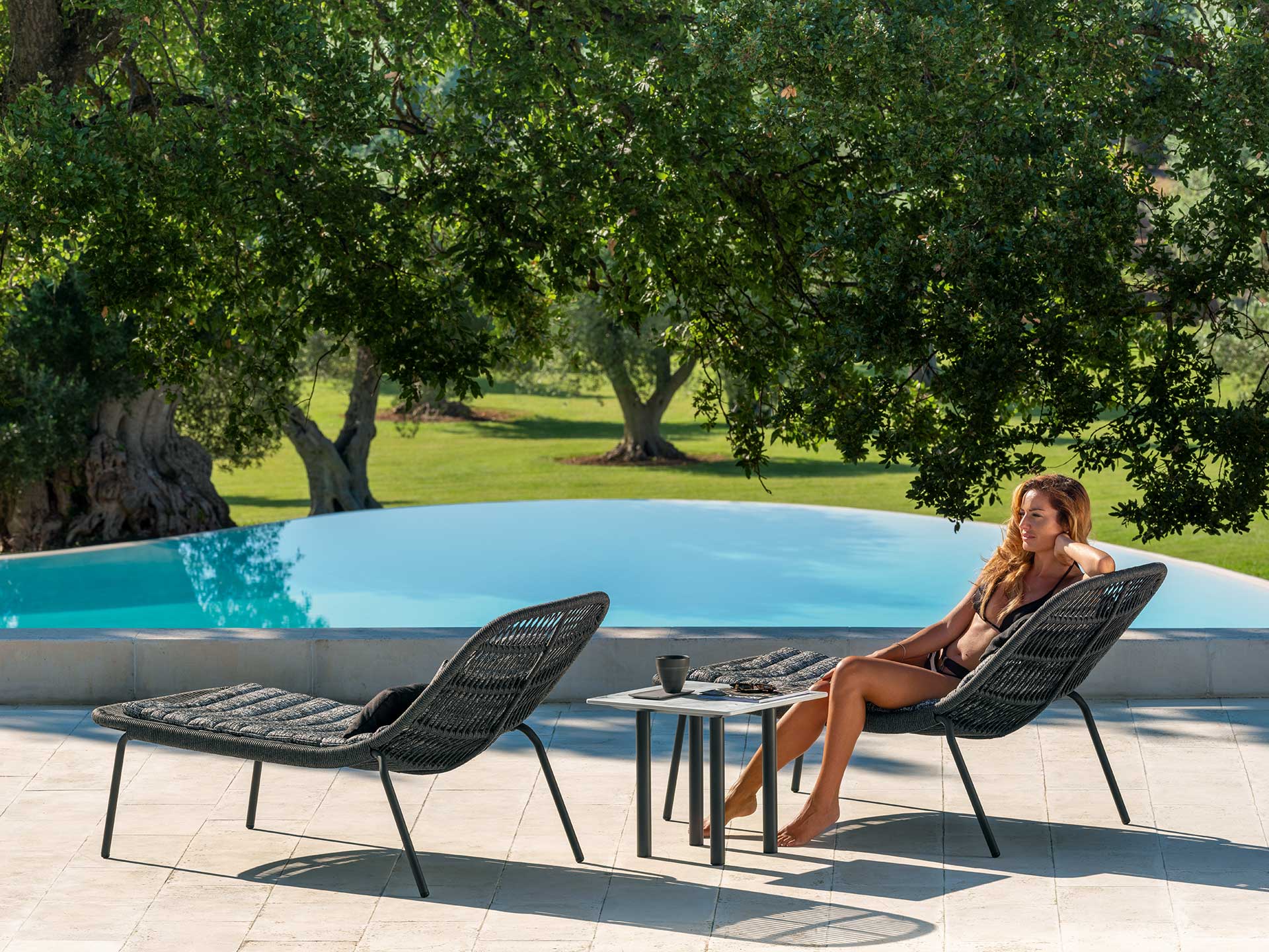 table_basse_pied_alu_exterieur