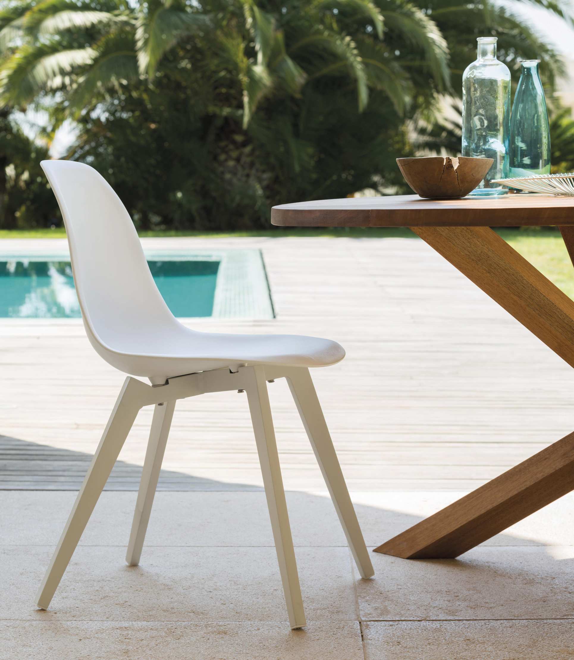 table_bois_pied_croise_jardin