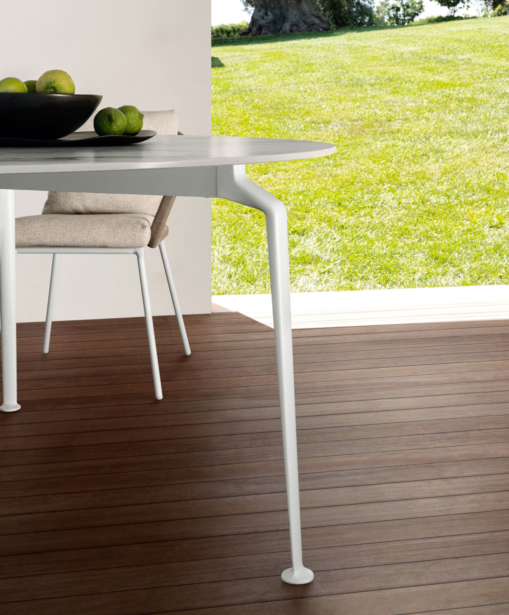 table_design_jardin_haut_gamme