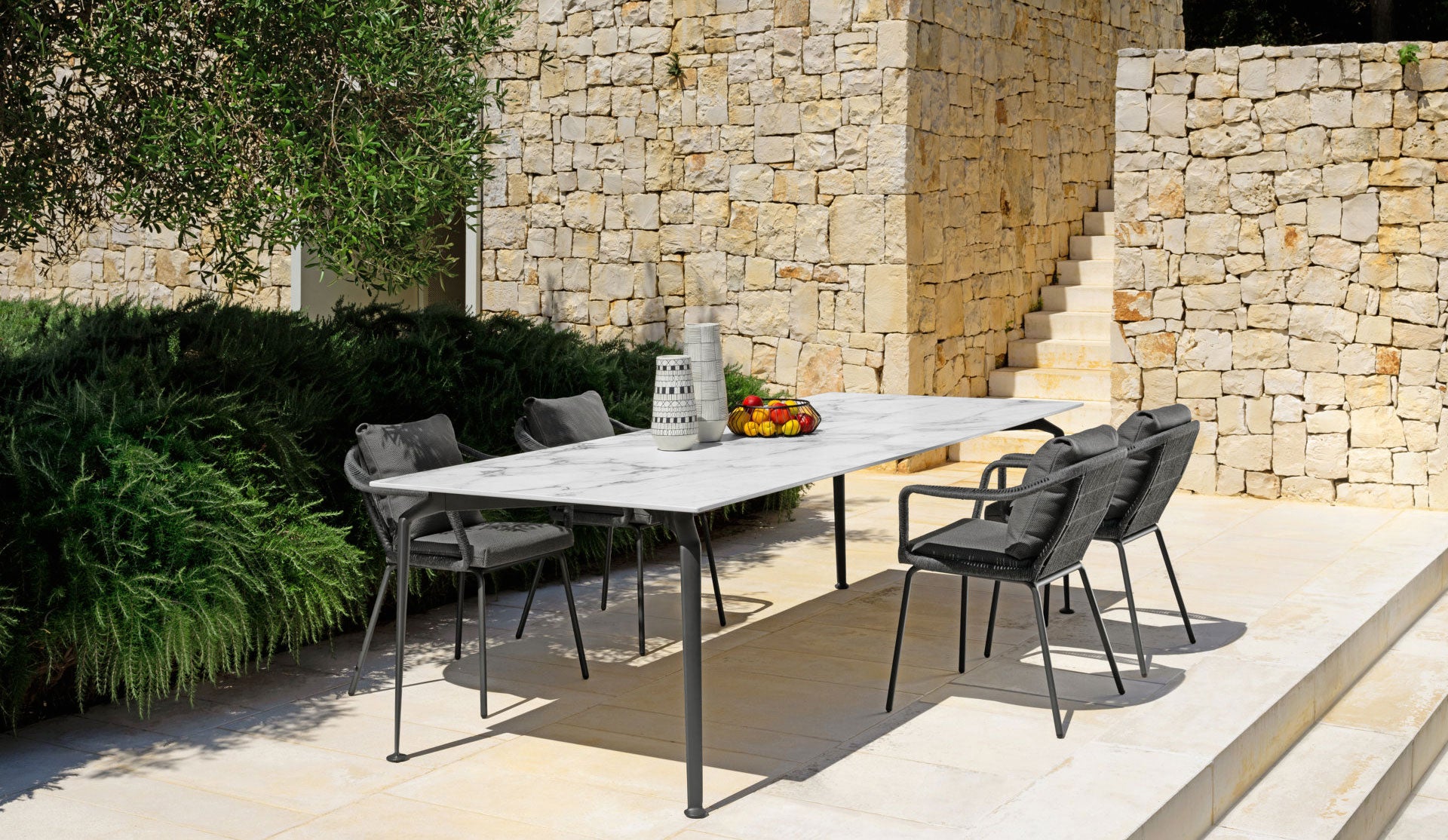 table_exterieur_aluminium_haut_gamme