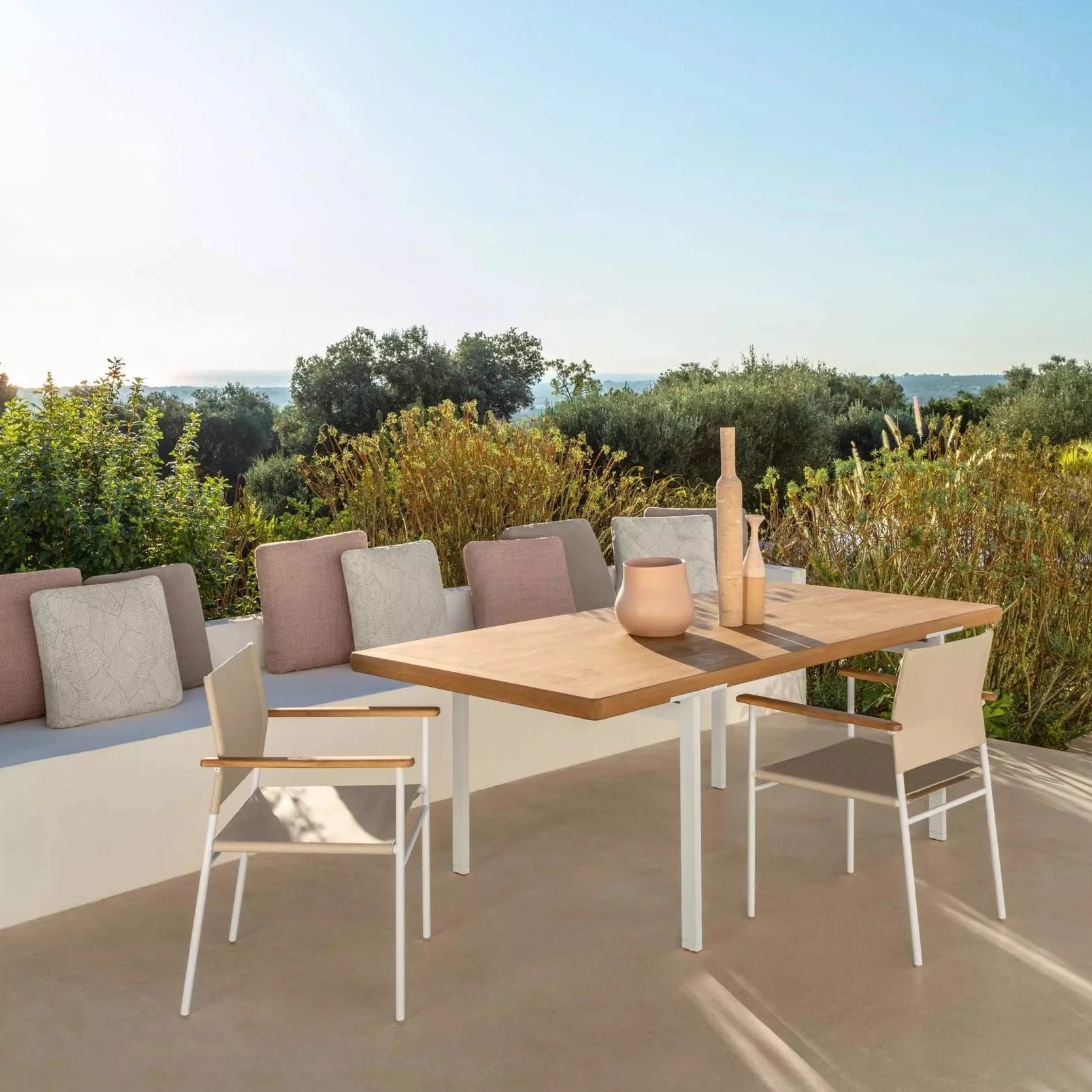 table_terrasse_blanc_bois