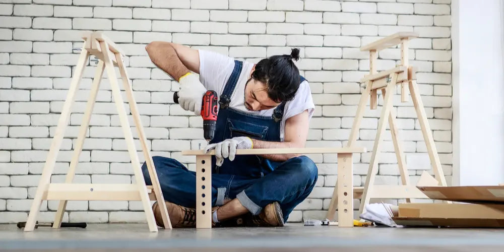 Comment Fabriquer une Table Pliante avec des Tréteaux ?