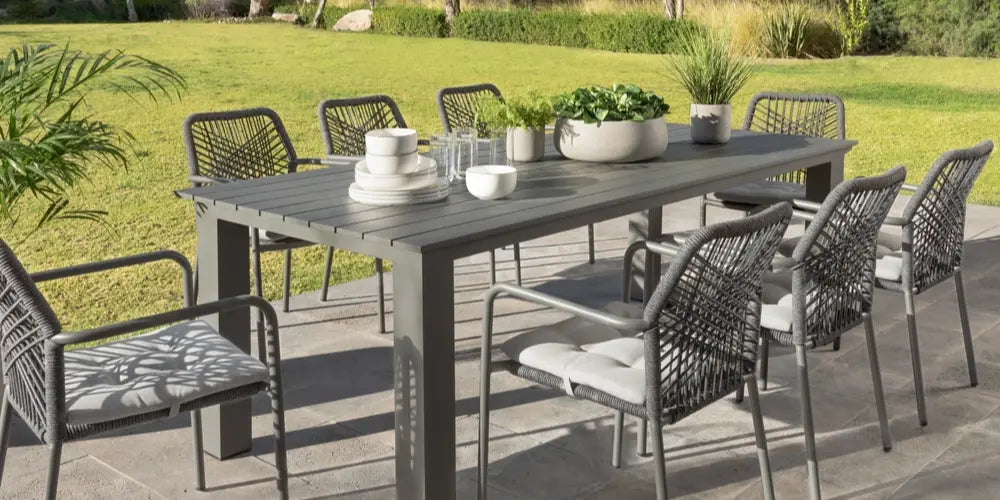 Quelle Longueur Choisir une Table 8 Personnes ?