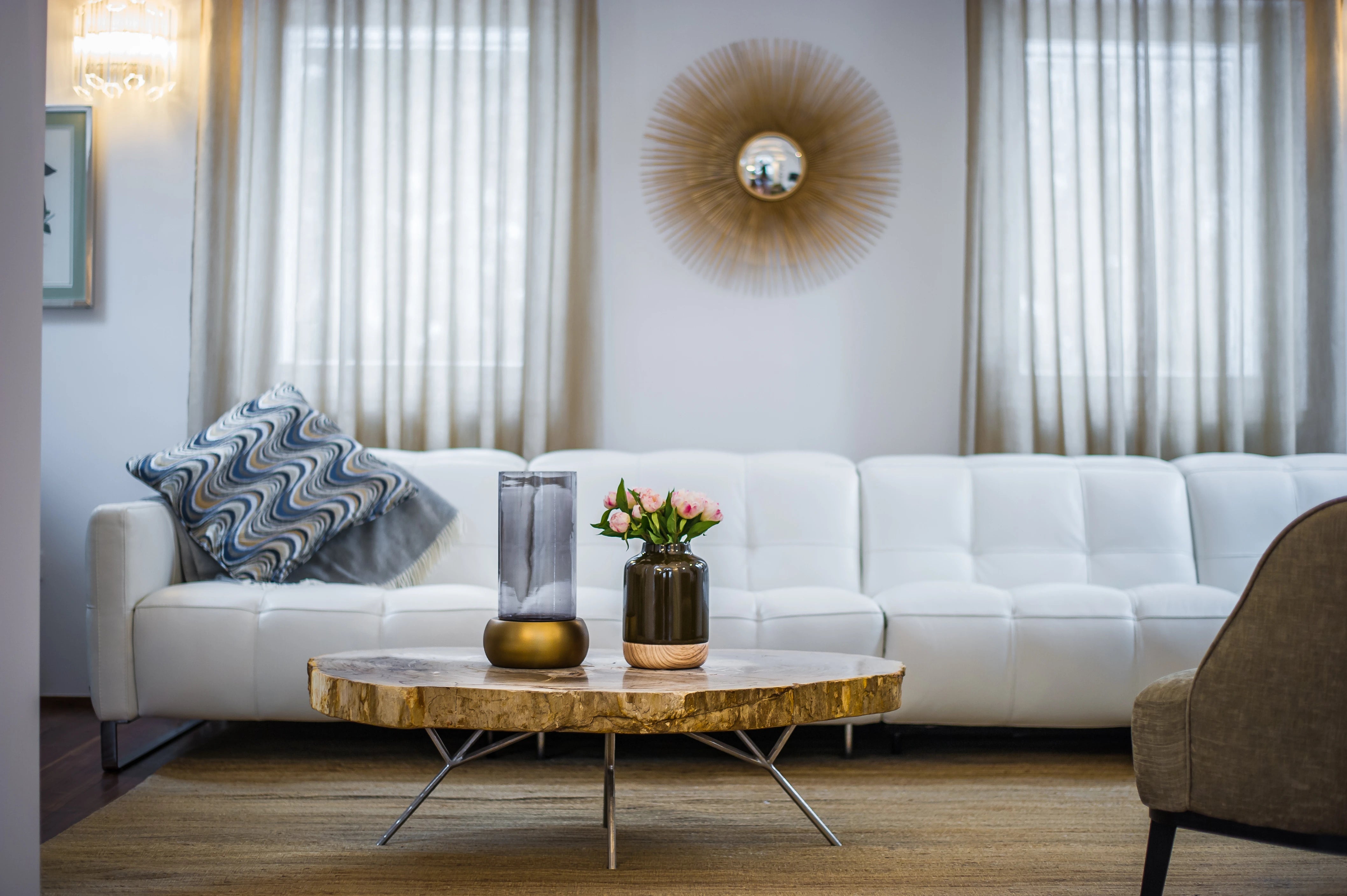 Où Placer une Table dans un Salon ?