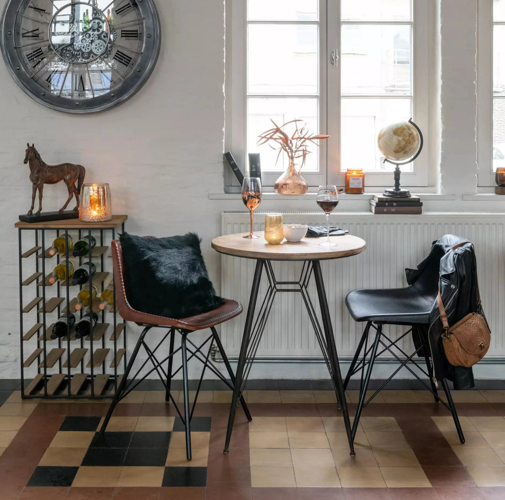 Bistro-Table-Ronde-75-cm-interieur