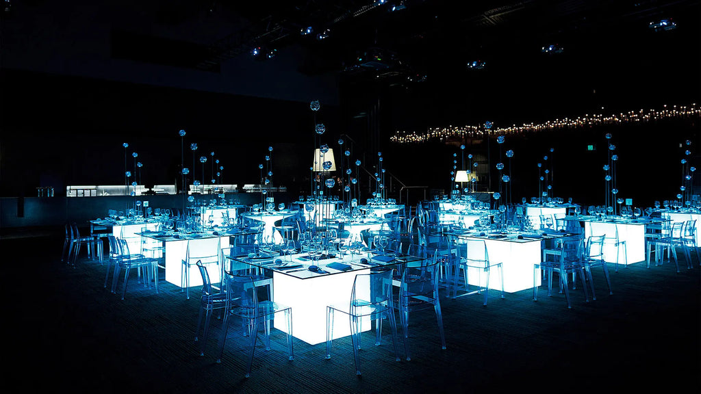 Table_Carree_LED_Mariage_exterieur