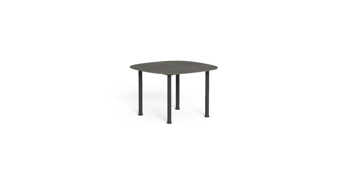 Salon_jardin_Bas_design_table_appoint