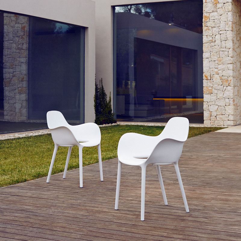 chaise-jardin-plastique-design